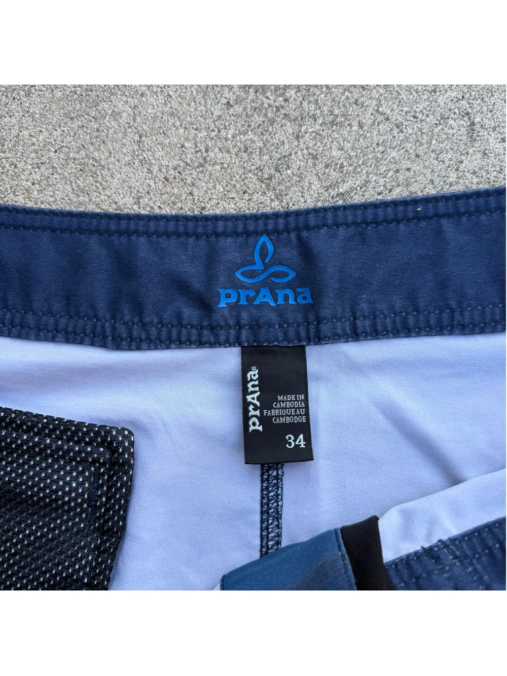 Men's PrAna Blue Navy Blue Striped Board Shorts Swim Trunks Size 34